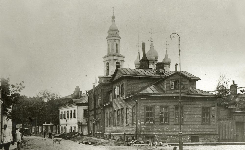 Вид на храм в 1882г.